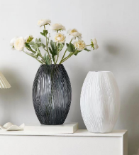 Ваза "Волна" (стекло), D18xH27 см Белый