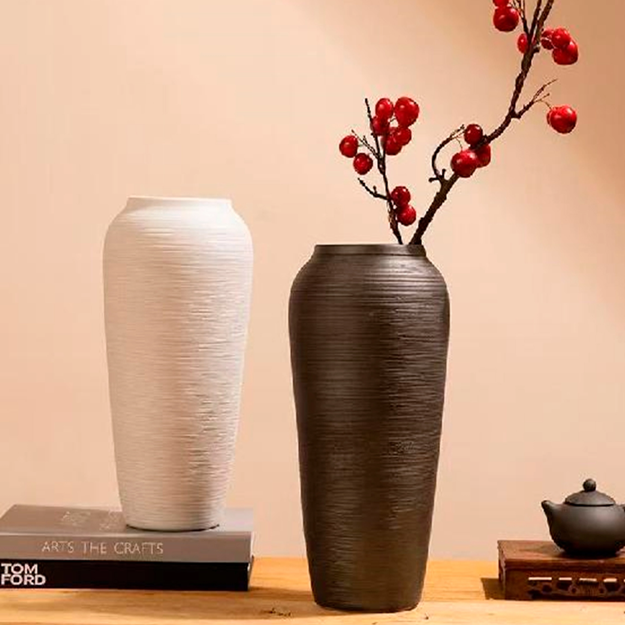 Ваза "Magnetic" (керамика), D15xH33 см Белый