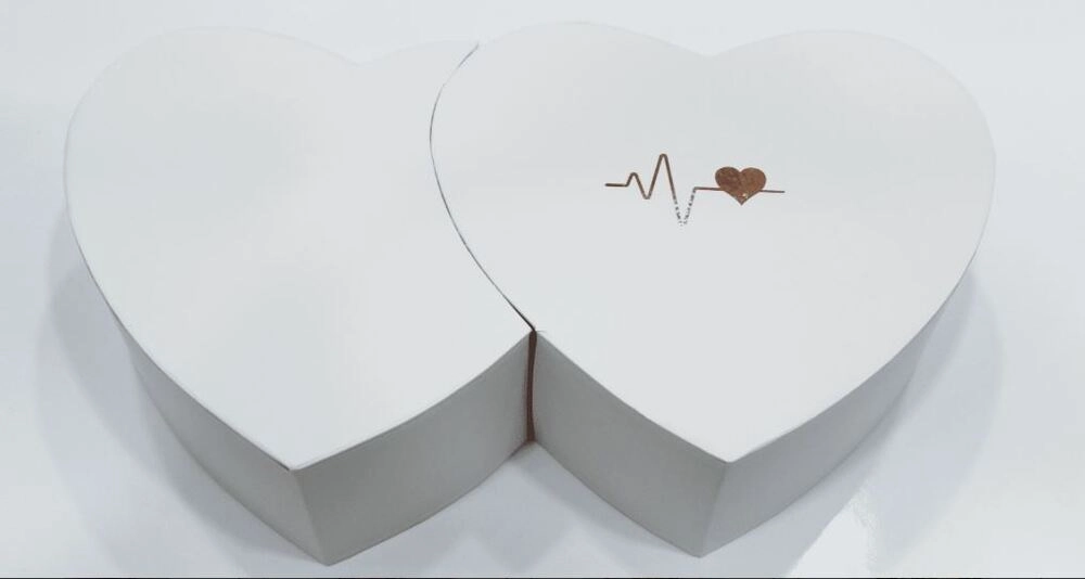 Коробка подарочная "Двойное сердце", 37x20xH10 см, раздвижная Белый